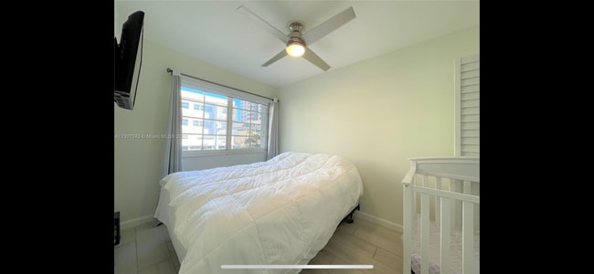 Building Photo - 2600 Collins Ave