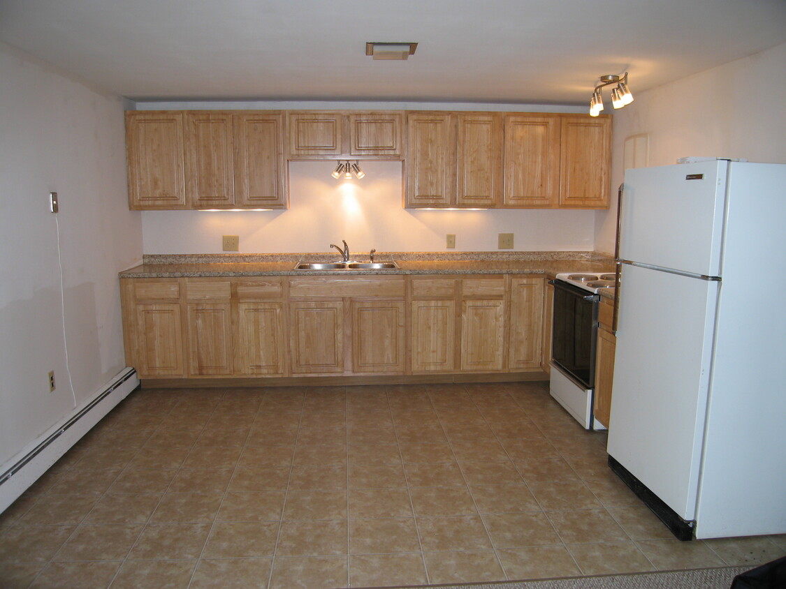 Kitchen - 130 Neck Rd