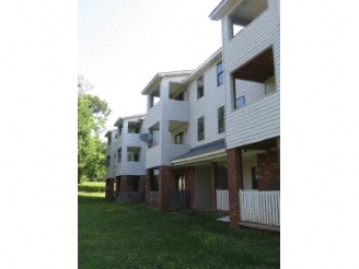 Building Photo - Pomona Heights Apartments