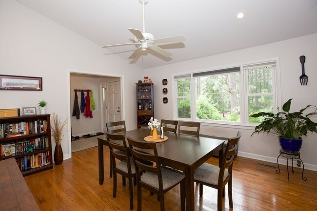 Building Photo - 3 bedroom home in Southern Pines