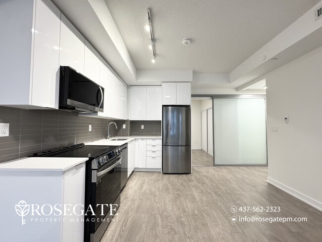 Building Photo - Modern 2-Bedroom Condo in a Prime Brampton Location