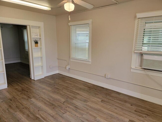 Building Photo - 407 Fannin St
