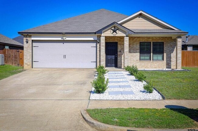 Foto del edificio - 322 Ambrose Avenue