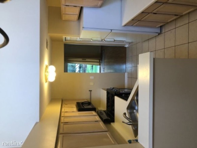 Building Photo - 2 br, 2.5 bath Townhome - 1611 manfield ct,