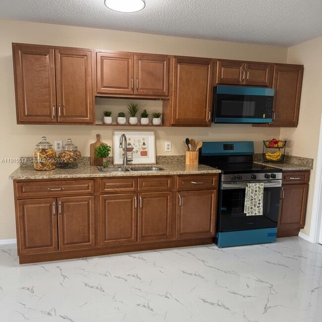 Foto del edificio - 2809 Jefferson Pkwy