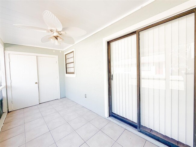 Building Photo - 2017 N Kelley Ave