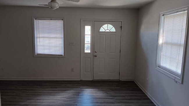Building Photo - 3BR, 2.5BA end unit available August 1, 2025