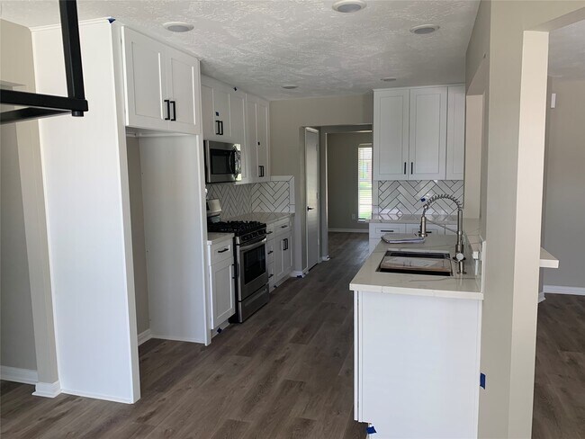 Foto del edificio - 22718 Tara Way Dr