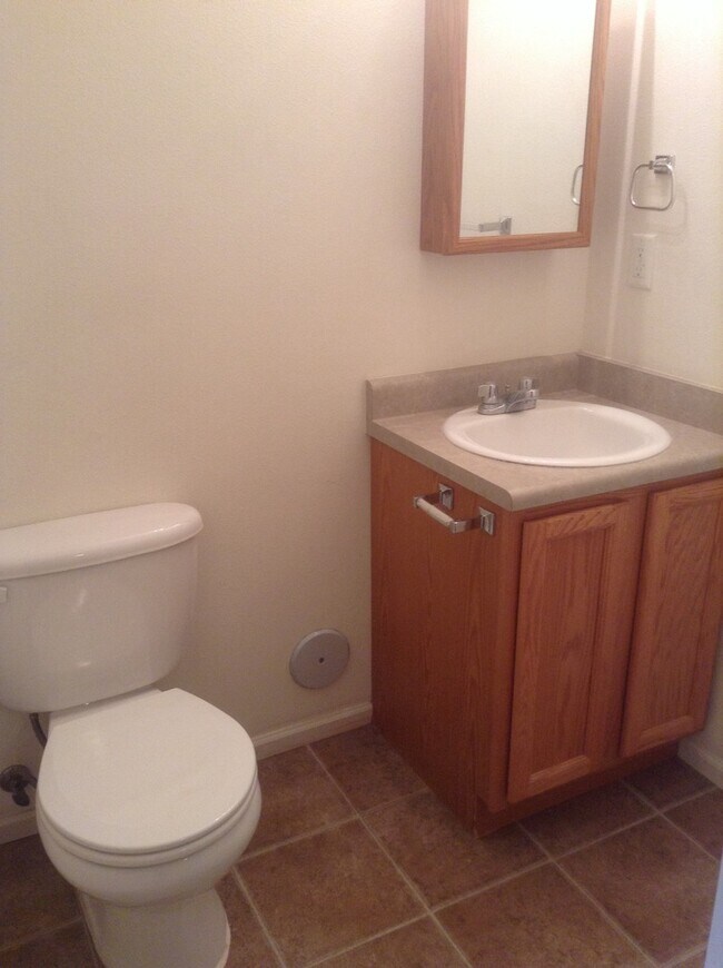 Foto del edificio - DOG FRIENDLY, 3 BEDROOM, 2.5 BATHROOM SOUTH PARK TOWNHOUSE