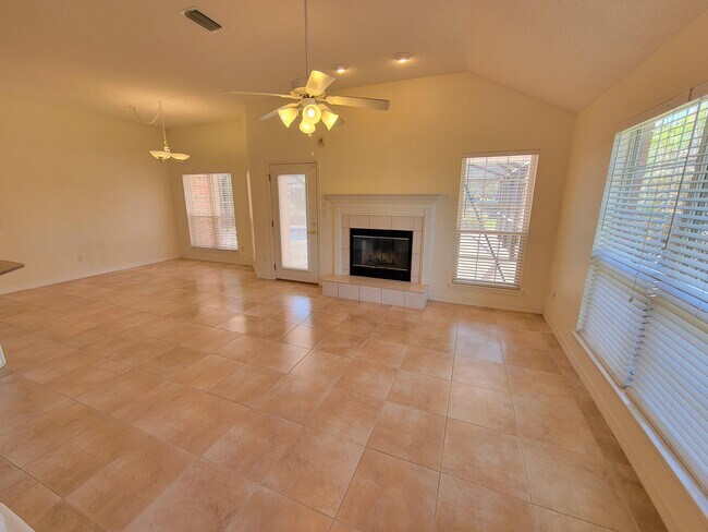 Building Photo - 2730 Creeks Edge Ln