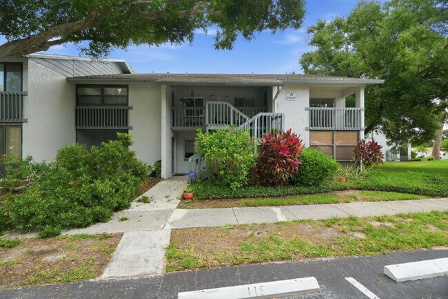 Foto del edificio - Condo For Rent in Largo with TONS OF UPGRADES!