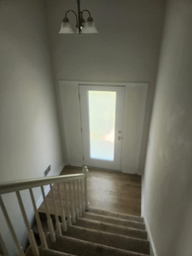 Building Photo - 1704 Danbury Dr