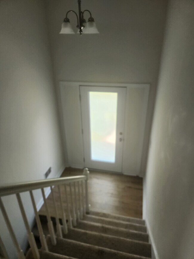 Foto del edificio - 1704 Danbury Dr