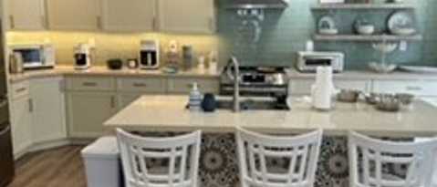 Building Photo - 18 Palm Dr