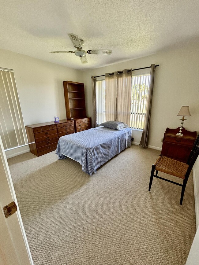 Building Photo - 6110 Ambertree Ln
