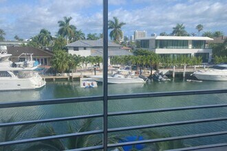 Building Photo - 2935 NE 163rd St