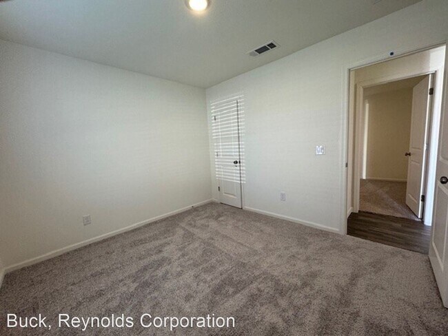 Foto del edificio - 4 br, 2 bath House - 2208 E. Clear Creek Dr.