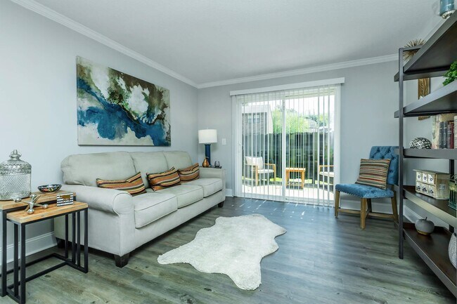 Foto del edificio - Brighton Valley Apts