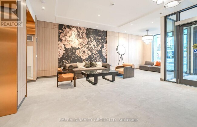 Photo du bâtiment - 556 Marlee Ave