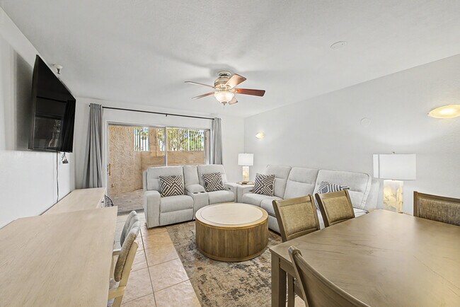 Foto del edificio - 7474 E Earll Dr