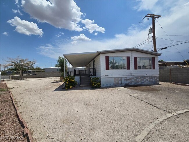 Foto del edificio - 220 Hopi Ln