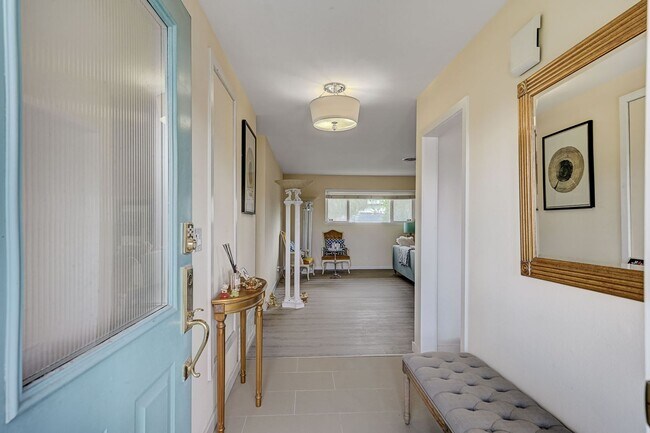 Building Photo - Stunning Vintage Vegas Pool Home on almost...