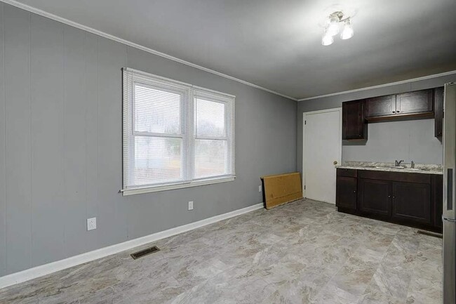 Building Photo - 421 sharpe st woodruff sc