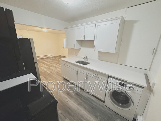 Building Photo - 1054 W 1520 N