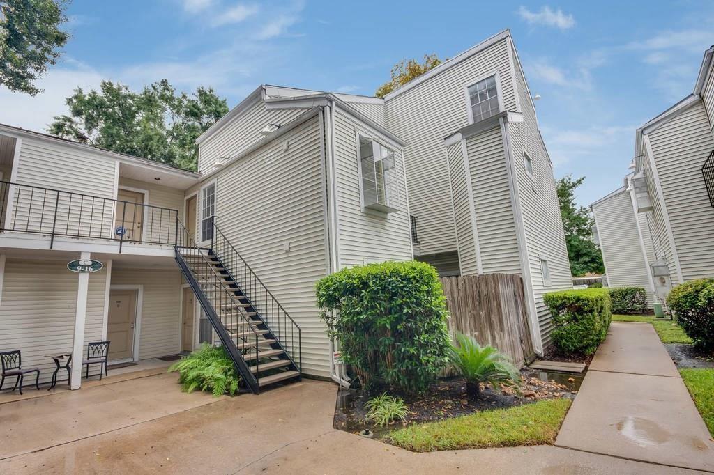 9809 Richmond Ave. Unit C16, Houston, TX 77042 Condo for Rent in