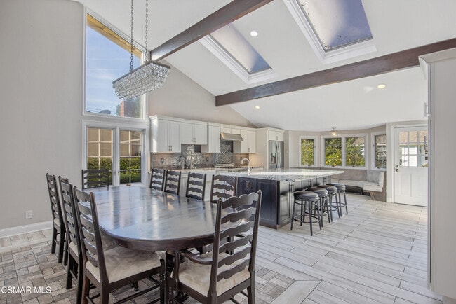 Foto del edificio - 8369 Sausalito Ave