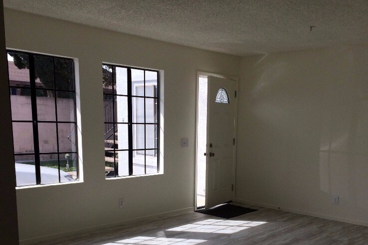 Living room - 7641 13th St