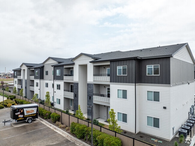 Alternate Exterior - Hawks Landing Apartments