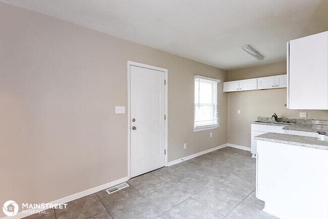 Foto del edificio - 7403 E 49TH TERR, Kansas City, MO 64129