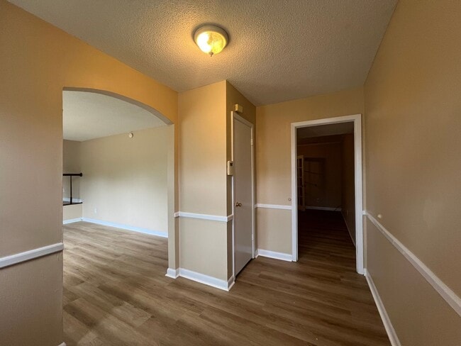 Foto del edificio - 6458 Easthampton Rd