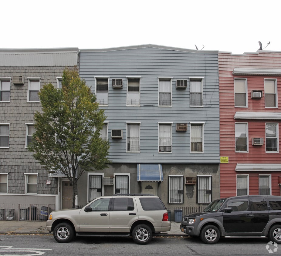 Building Photo - 712 Lorimer St