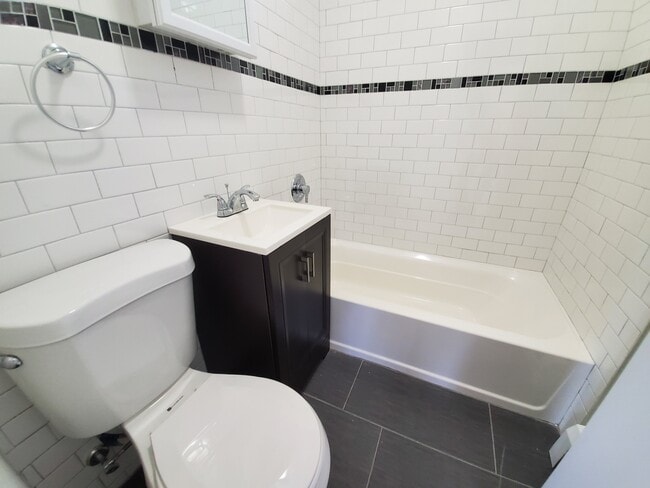 Building Photo - 31 Bayside Ter