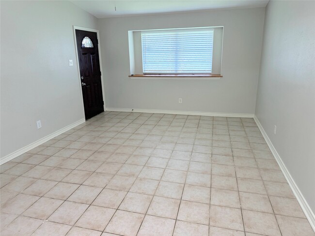 Foto del edificio - 534 Glenvale Dr