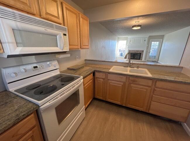 Photo - 3 Bedroom 2 Bathroom Home in Roxborough