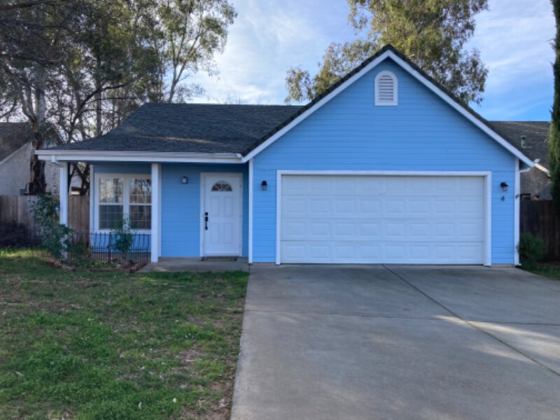 Primary Photo - 4 Cleaves Ct