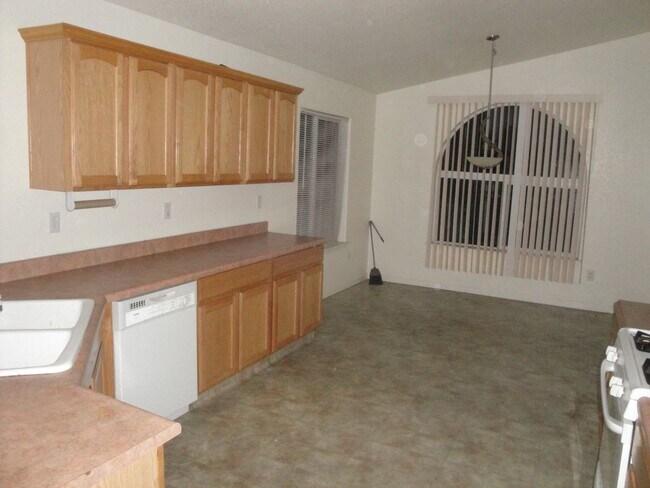 Foto del edificio - 1464 Richfield Ave