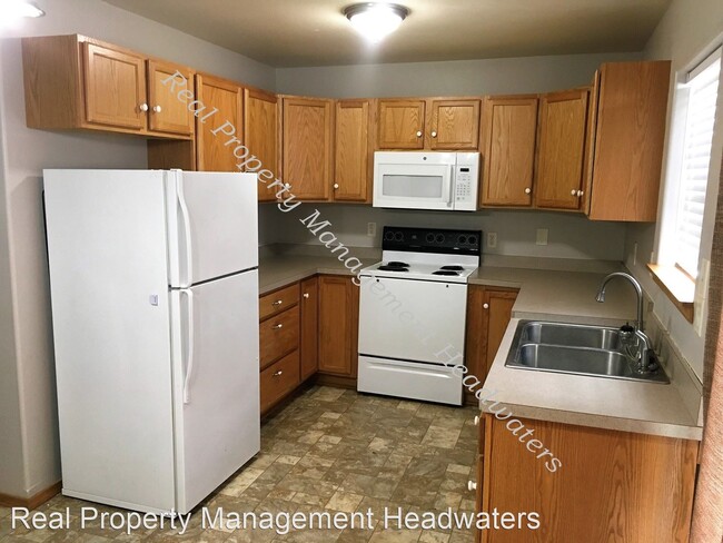 Building Photo - 3838 Tulip St