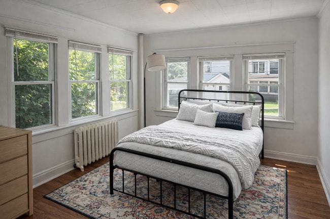 Building Photo - 1221 Vine St