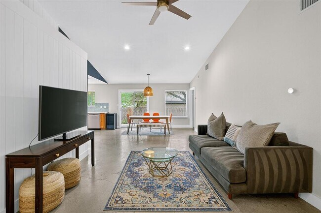 Foto del edificio - 1182 Waller St