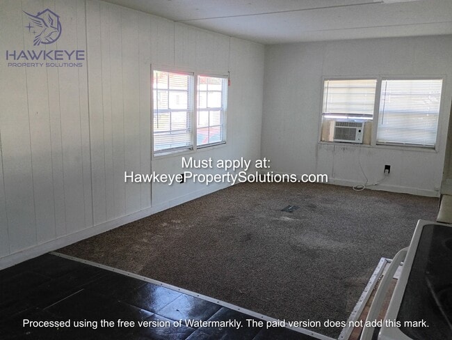 Building Photo - 3315 E Main St