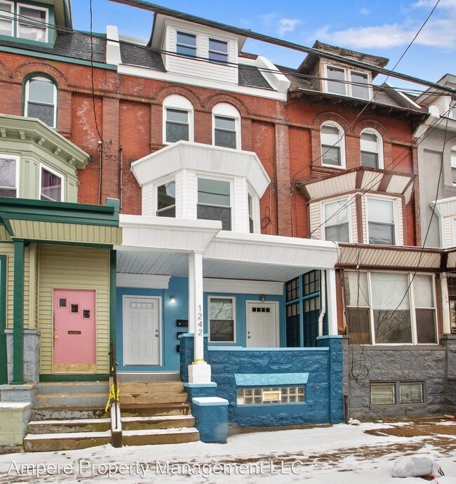 Building Photo - 1242 S 51st St