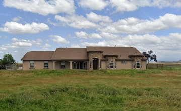 40383 Ave 14