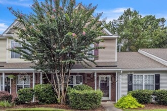 Building Photo - 303 Yellow Hawthorn Cir