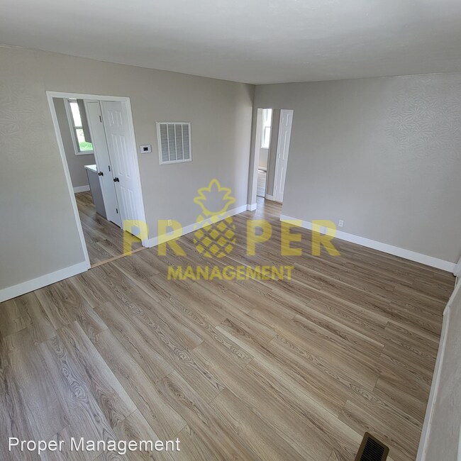 Building Photo - 4 br, 1 bath House - 4421 Genesee Avenue