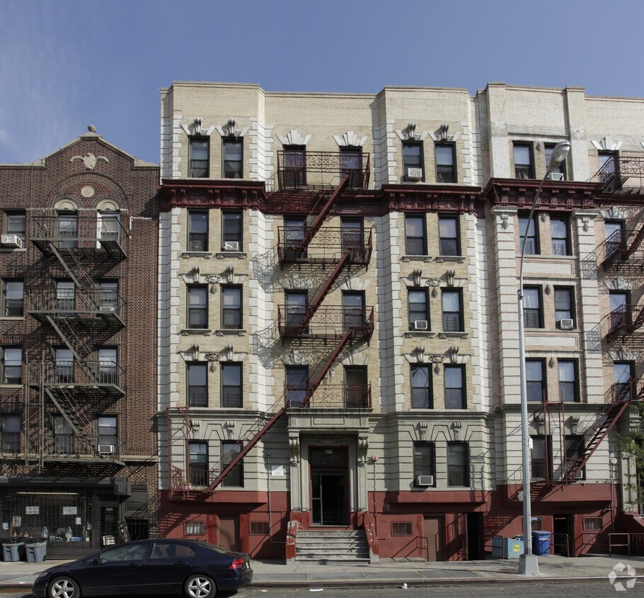 Foto del edificio - 601 Metropolitan Ave