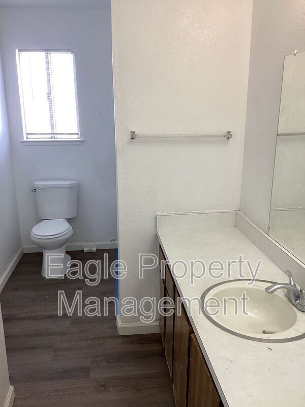 512 Harding Ave, Sacramento, CA 95833 House Rental in Sacramento, CA